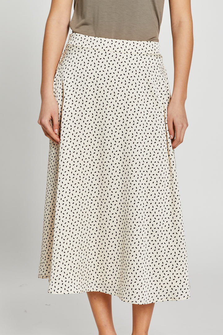 Bruuns Bazaar Women AcaciaBBAmattas skirt Skirt Cream/black dot print
