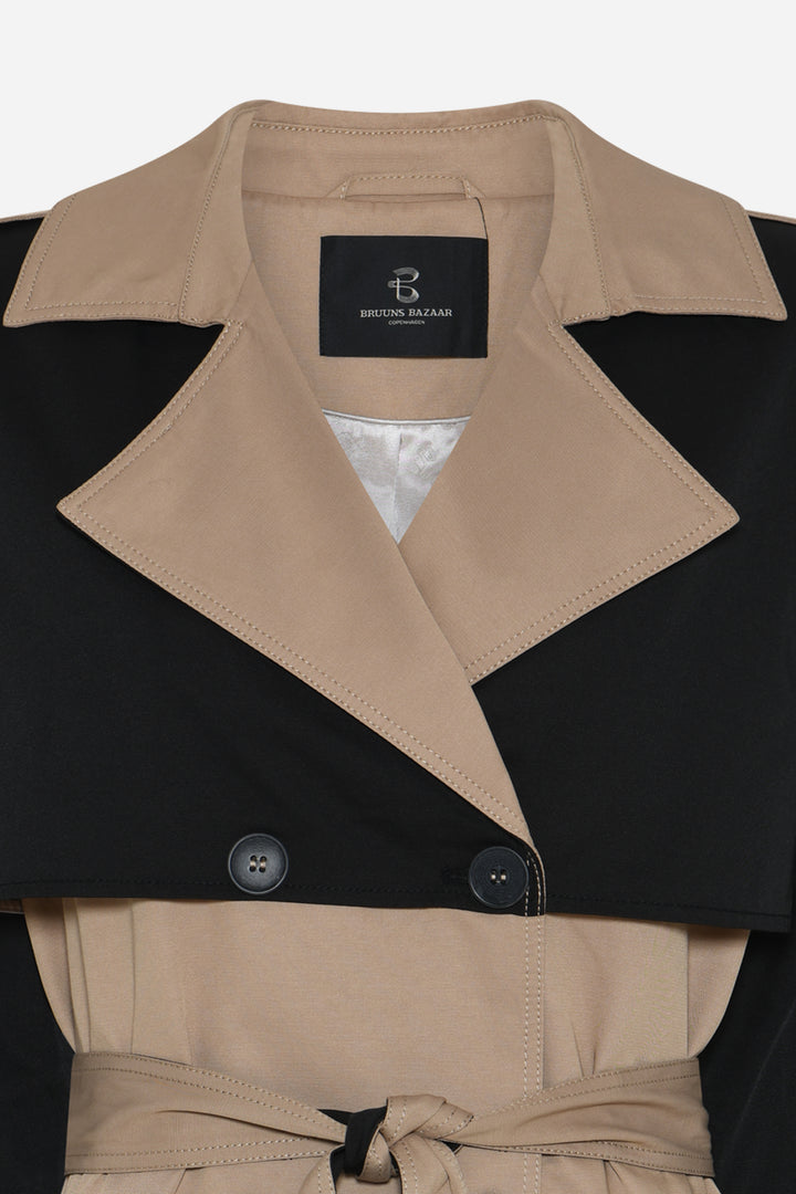 Bruuns Bazaar Women AmomumBBCindi coat Outerwear Dark sand