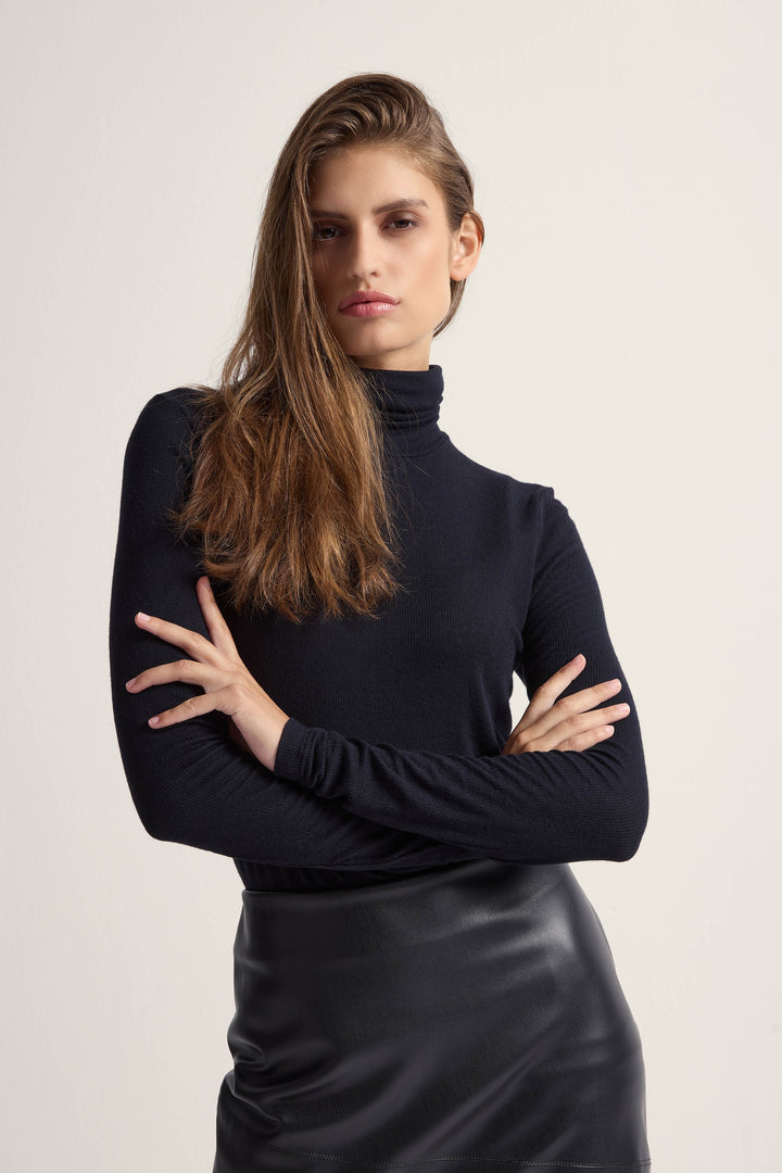 Bruuns Bazaar Women AngelaBB Roll neck T-shirts Dark Brown