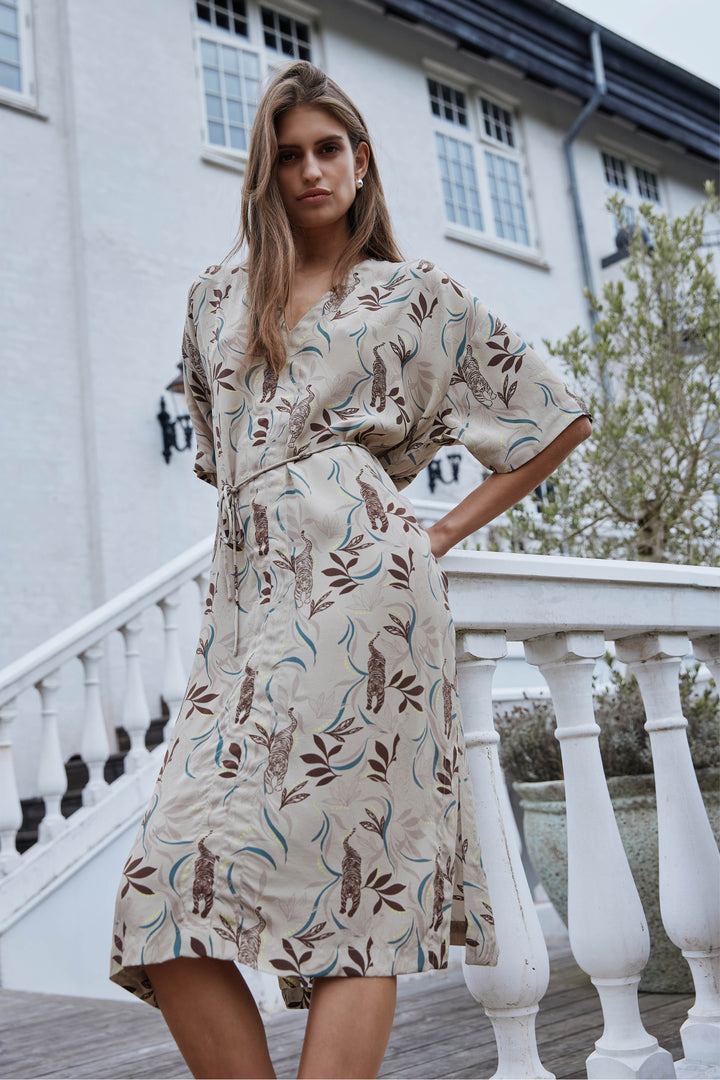 Bruuns Bazaar Women BarcellaBBJanata dress Dress Vanilla Tiger