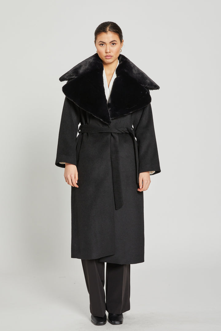 Bruuns Bazaar Women CatarinaBBFurra coat Outerwear Black