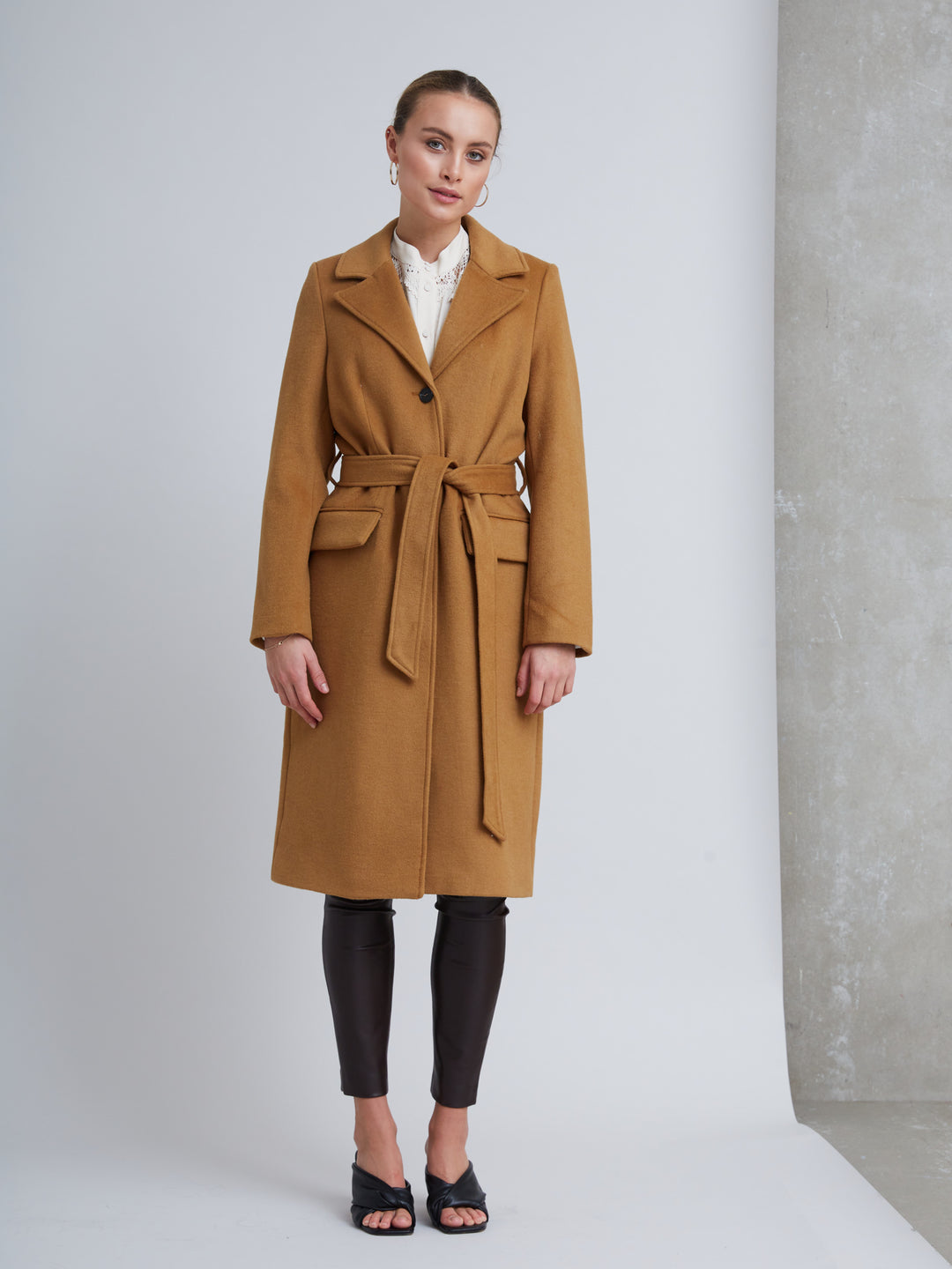 Bruuns Bazaar Women CatarinaBBNovelle coat Outerwear Dijon