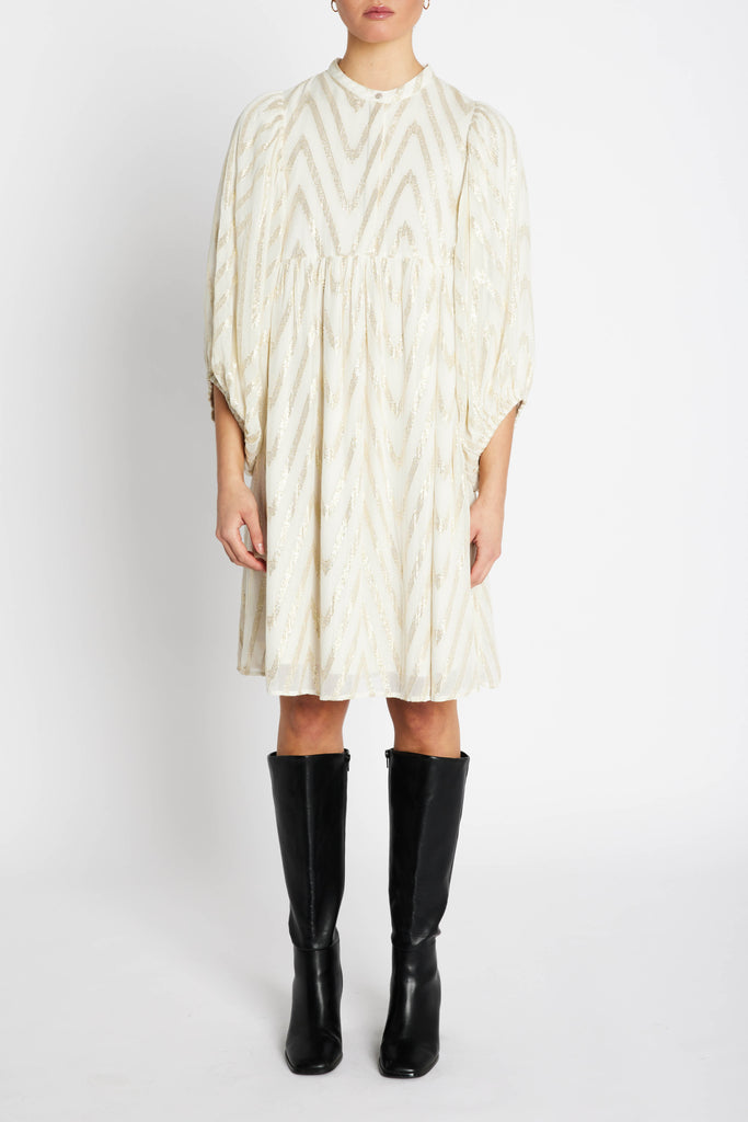 新品 BRUNT LILY neru design kozara 12 タン バーベキュー