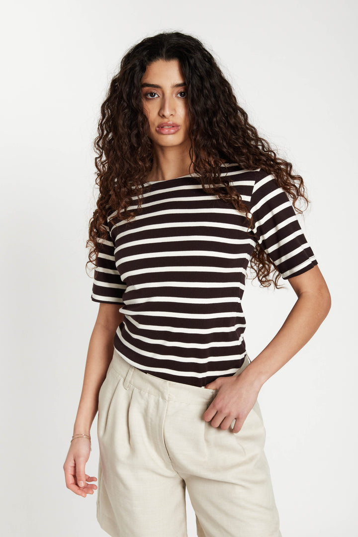 Bruuns Bazaar Women IguanuraBBBoat neck blouse T-shirts Brown stripe