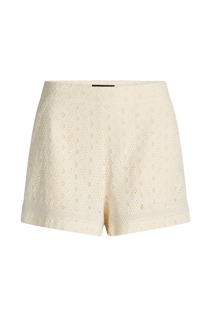 Bruuns Bazaar Women MyrtleBBKasia shorts Shorts White Cream