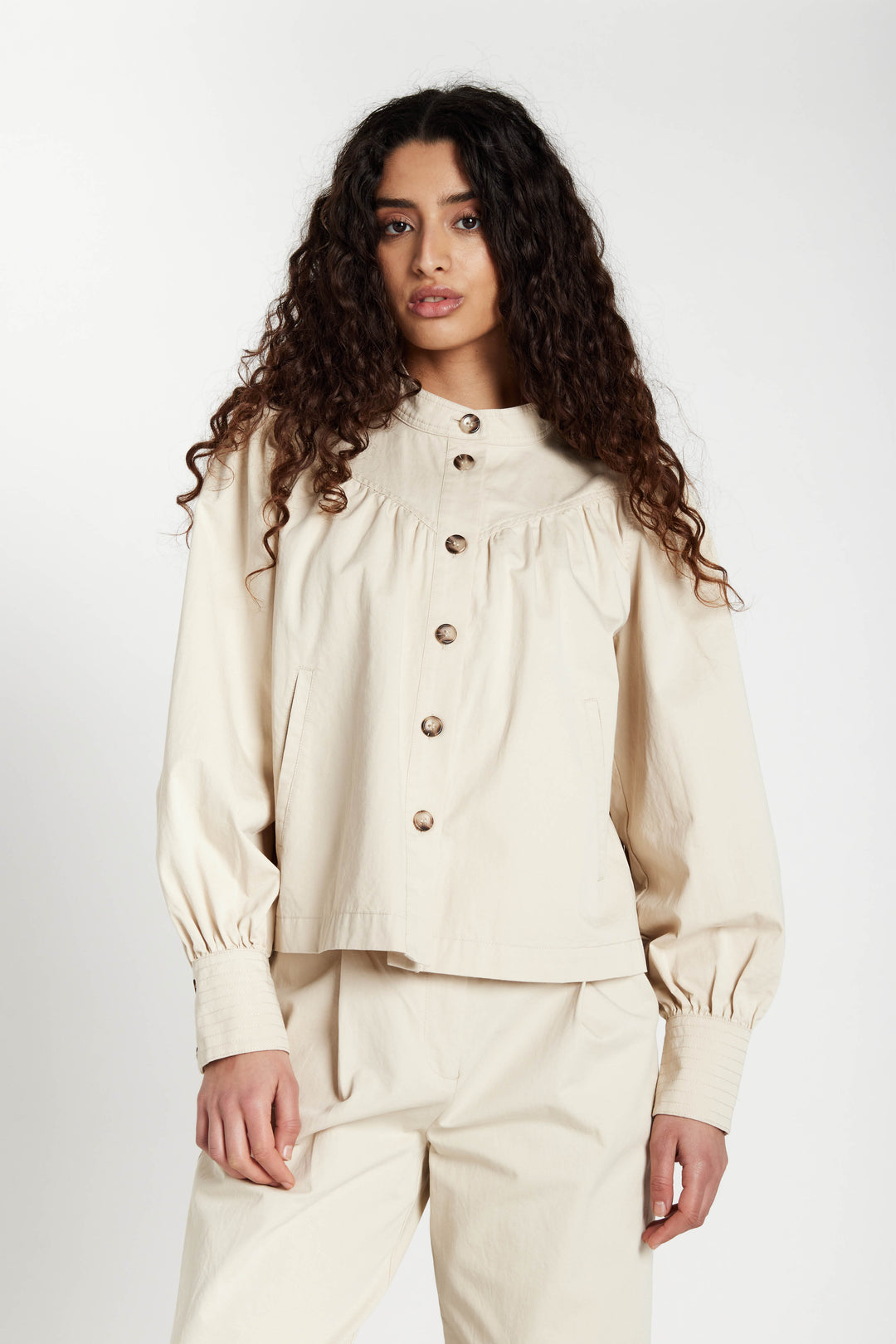 Bruuns Bazaar Women ThrinaxBBTindra jacket Outerwear .Sand